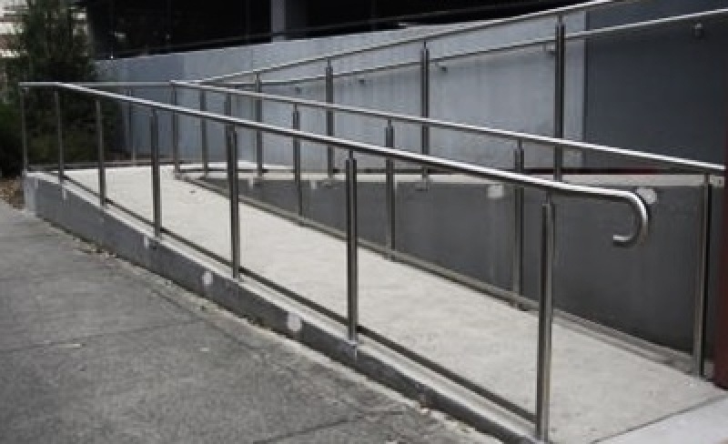 Corrimão de Inox para Rampa Preço Morumbi - Corrimão em Alumínio para Escada
