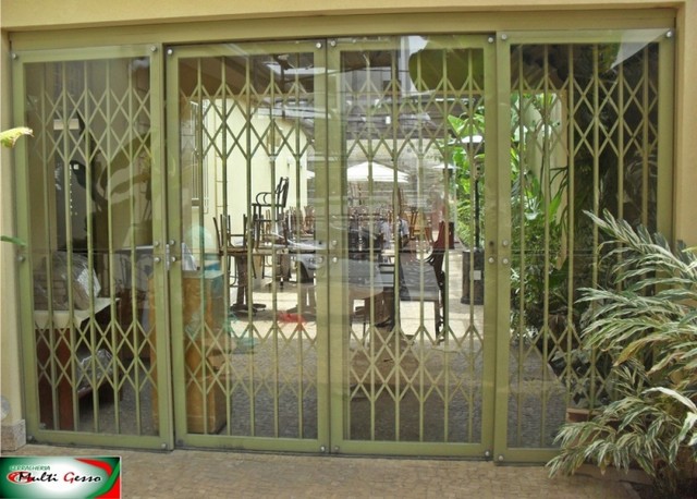 Empresa de Porta Pantográfica de Ferro Alphaville - Porta de Alumínio com Vidro