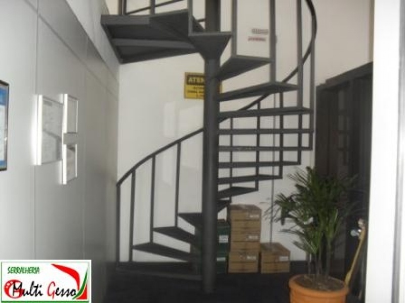 Quanto Custa Escadas Metálicas  Moema - Estrutura Metálica para Galpão